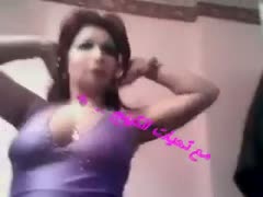 Sweet and hot egyptian milf prossie shows her stomach dancing skills